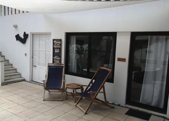 Casa Vitality - Playa Guiones, - 4 Minute Walk To The Bed & Breakfast 4*