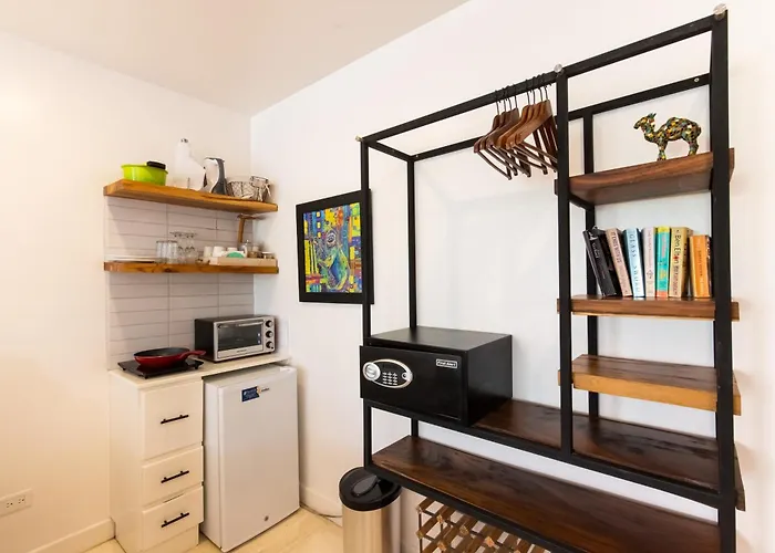Bed & Breakfast Casa Vitality - Playa Guiones, - 4 Minute Walk To The