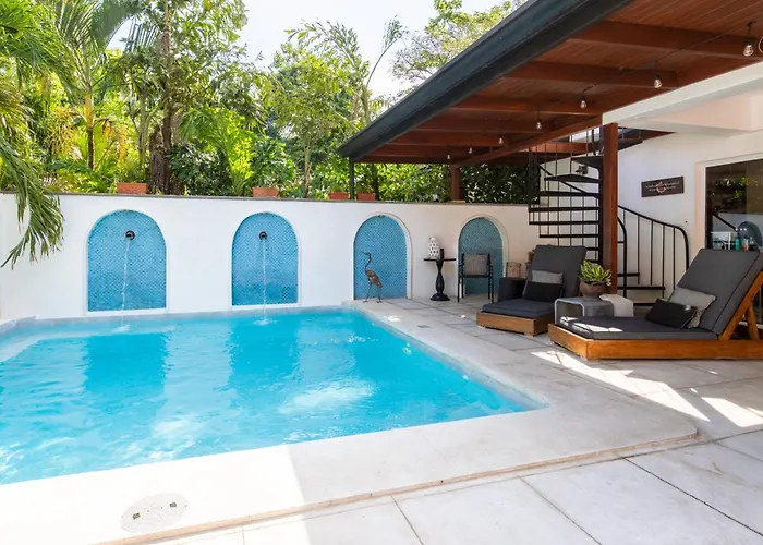 Bed & Breakfast Casa Vitality - Playa Guiones, - 4 Minute Walk To The Nosara
