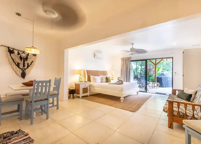 Casa Vitality - Playa Guiones, - 4 Minute Walk To The
